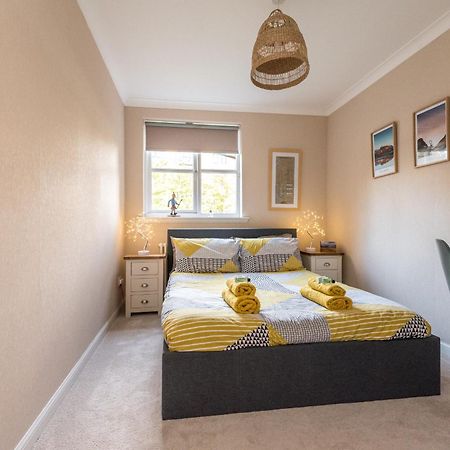 Roseburn Apartment, Edinburgh - 2 Bedrooms, Free Parking Екстериор снимка