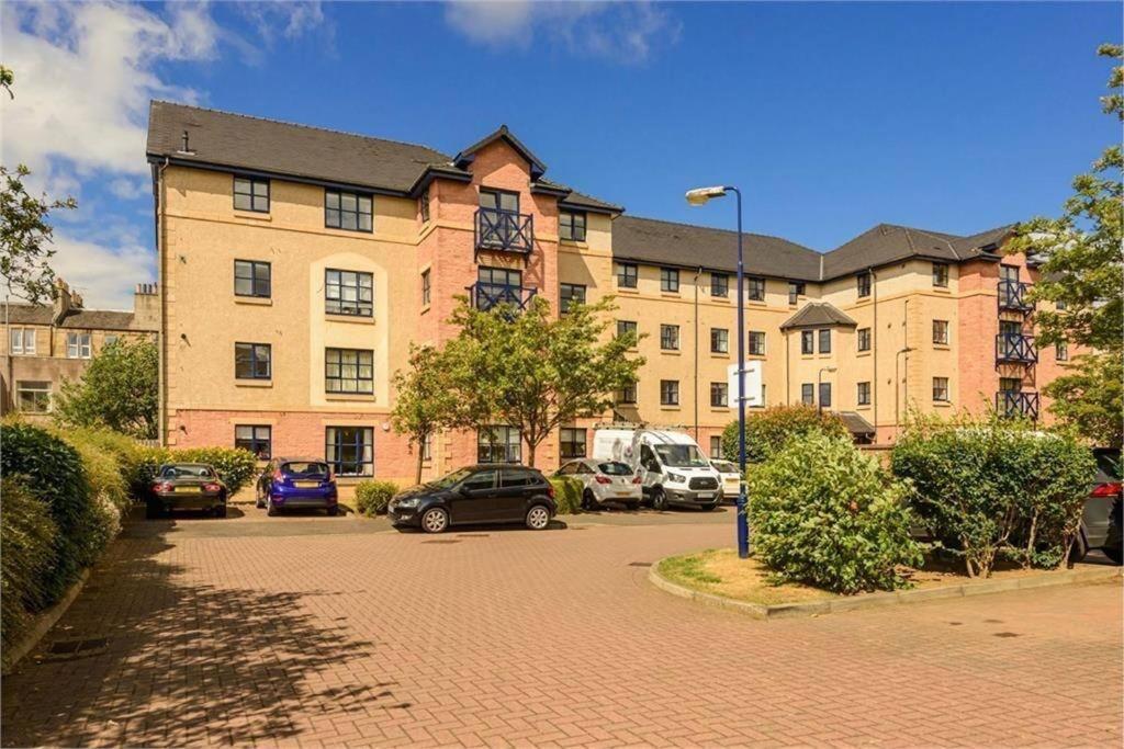 Roseburn Apartment, Edinburgh - 2 Bedrooms, Free Parking Екстериор снимка