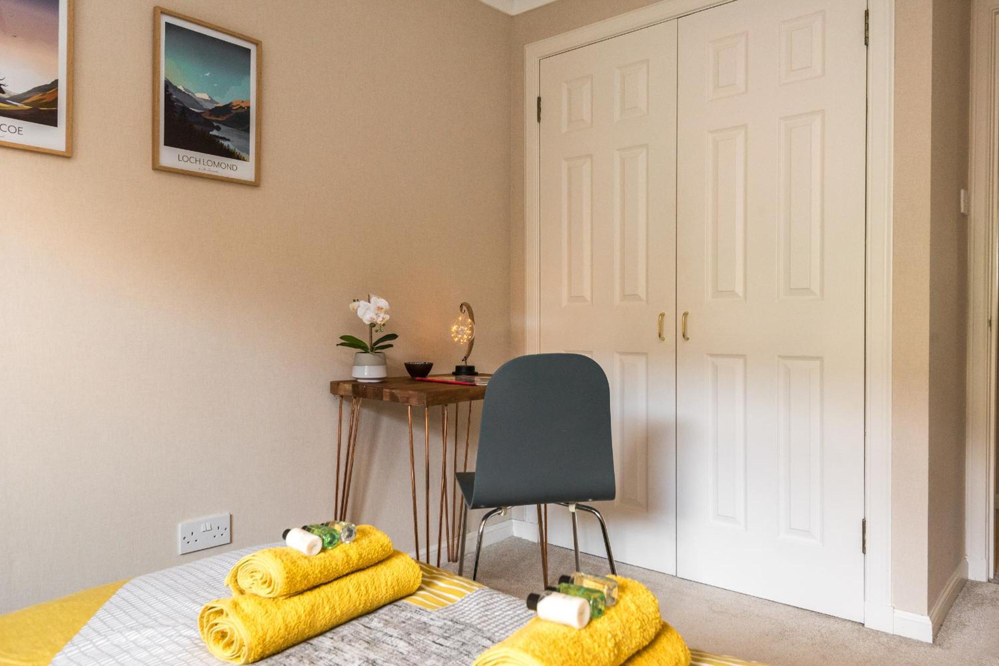 Roseburn Apartment, Edinburgh - 2 Bedrooms, Free Parking Екстериор снимка